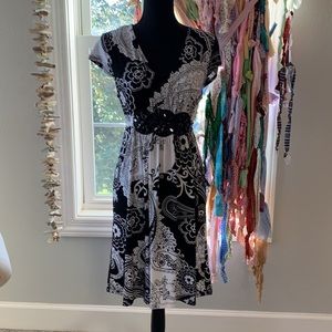 IXE dress black and white size 8 business dress